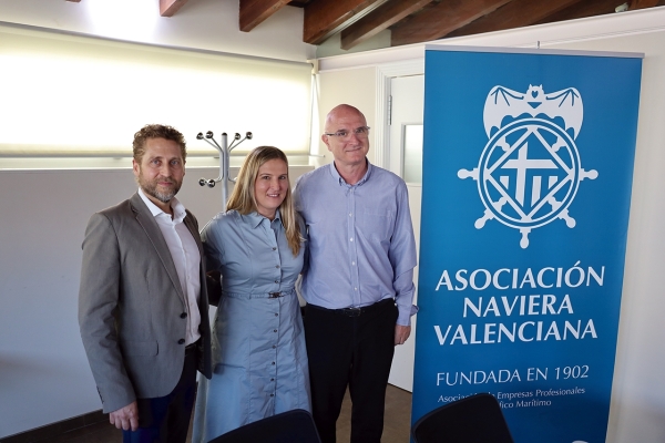 $!Miguel Ayora, del Comité de Empresas Consignatarias de la ANV (ha hecho las veces de vicepresidente de la ANV y de presidente del Comité de Empresas Consignatarias ante la ausencia de Ignacio Ballester); Paula Casais, gerente de la ANV; y Ricardo Llerena, nuevo vocal de la Junta Directiva de la ANV por parte del Comité de Empresas Consignatarias. Foto R. T.