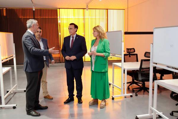 $!La Lonja de la innovación del Puerto de Huelva “estimulará la transferencia de conocimiento con las universidades”