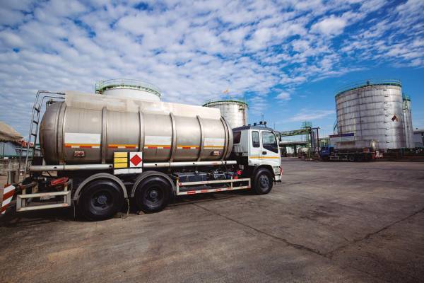 $!“La puesta en marcha de las 44 toneladas en el transporte por carretera en cisternas deberá hacerse en un plazo de tiempo consensuado con el sector”, defiende Dulsé Díaz.