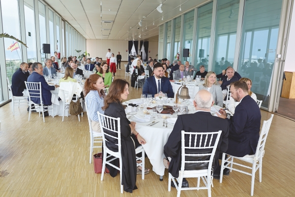$!Una importante representación de socios de Propeller Valencia ha acudido a este nuevo almuerzo-coloquio. Foto R.T.