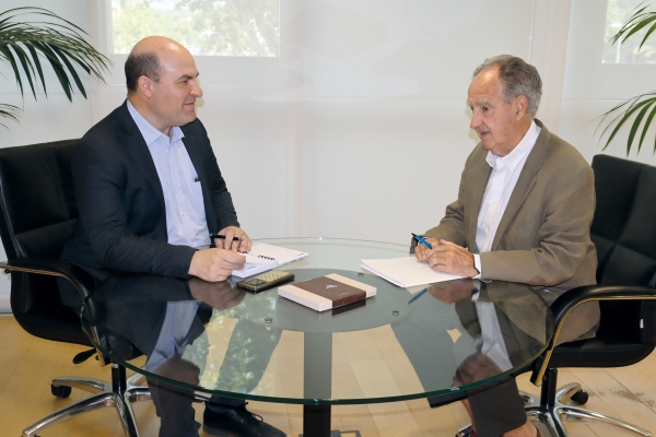 $!El presidente de la AP de Baleares junto a Miguel Jiménez, director de Diario del Puerto, durante la entrevista.