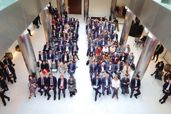 $!Asistentes a la presentación del futuro corredor verde marítimo de cero emisiones. Foto R. T.