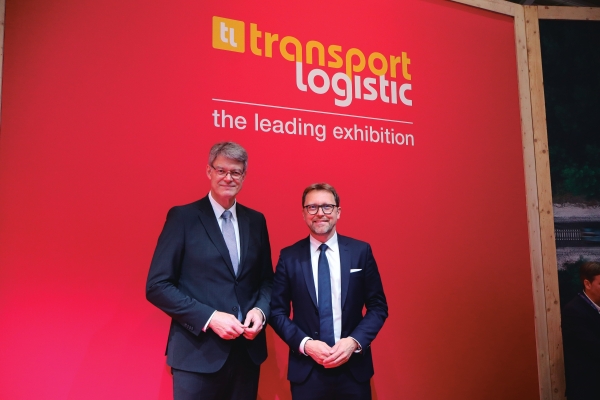 $!Patrick Schnieder (izq.) y el CEO de München Messe, Stefan Rummel. Foto J.P.