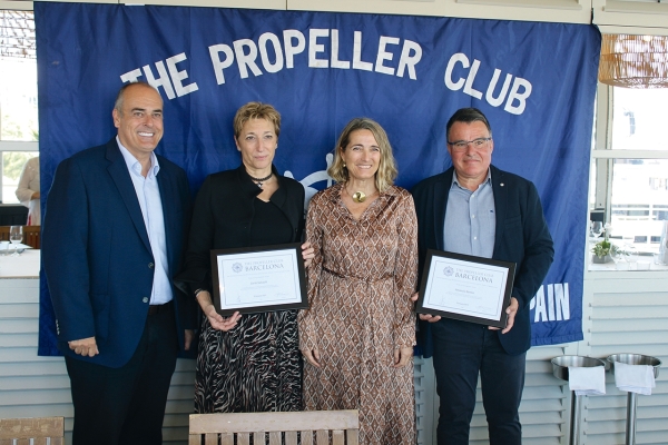 $!Karlos Martínez, tesorero de Propeller Barcelona; Carla Salvadó, Port de Barcelona y nueva socio de Propeller Barcelona; Núria Burguera, vicepresidenta de Propeller Barcelona; y Venancio Santos, Qualified y nuevo socio de Propeller Barcelona. Foto M.V.