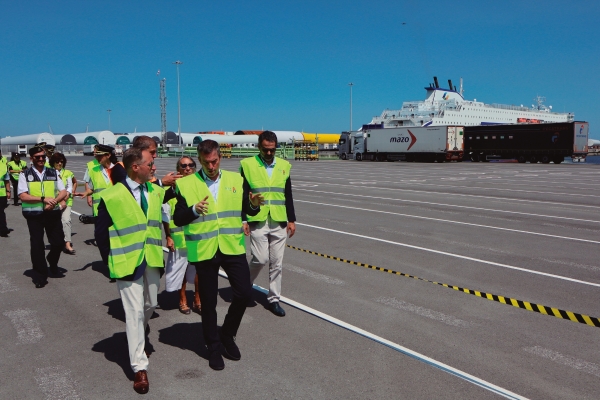 $!La terminal de Brittany Ferries en el Puerto de Bilbao ha acogido la operativa del EES. Foto J.P.
