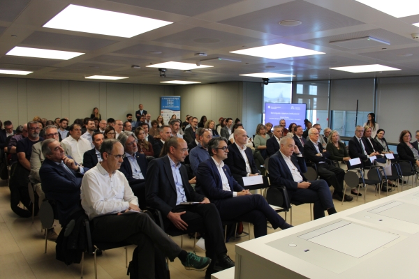 $!Más de setenta personas participaron en el acto de celebración del 10º aniversario de Forma’t al Port. Foto M.V.