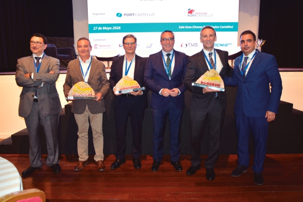 $!Pamesa, Kaltun Ibérica y Naviera Arkas fueron las tres empresas galardonadas en la I edición del ‘PortCeramic Day’. Foto J.C.P.