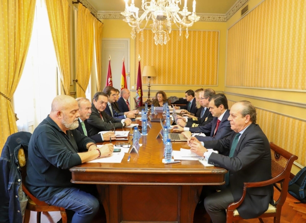 $!Miembros del Consejo de Administración de la Autoridad Portuaria de Tarragona.