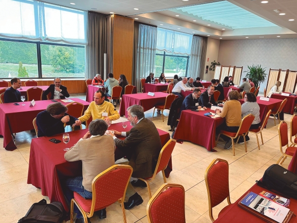 $!El encuentro iba dirigido a todos los exportadores e importadores de Burgos.