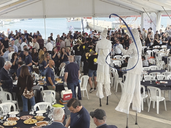 $!Alrededor de 500 personas han disfrutado de la 2ª Fiesta de la Logística de Cartagena.