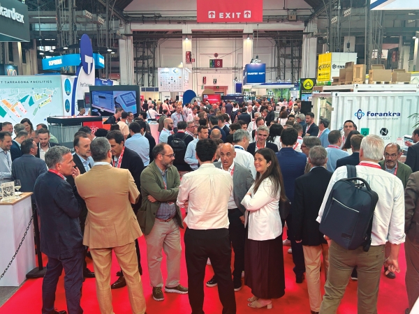 $!El sector logístico intercambia sensaciones en el Salón Internacional de la Logística de Barcelona. Foto J.C.P.