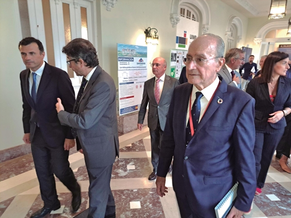 $!OPPE juzga imprescindible poner en marcha para 2025 foros puerto-ciudad permanentes