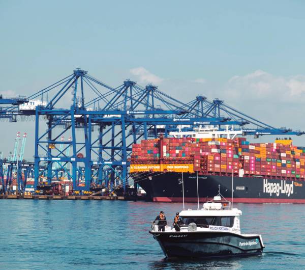 $!Bahía del Algeciras es el puerto líder en España por volumen de tráfico.