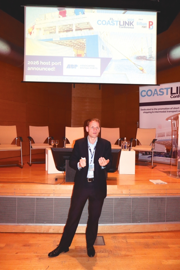 $!Gareth Russell, de Associated British Ports (ABP) Humber. Foto J.P.