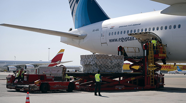 La pandemia sit&uacute;a a la carga a&eacute;rea con un retroceso en el primer semestre del 27,5%