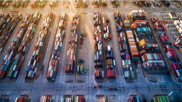 Las mayores caídas ya se observan en Oriente Medio, donde las exportaciones e importaciones descendieron un 9,7% y un 11,9%, respectivamente.