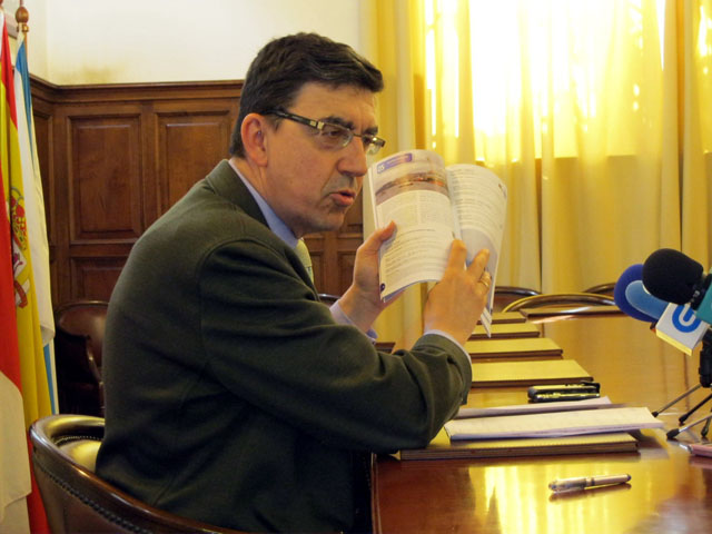 El Puerto de Vigo presenta su nueva Gu&iacute;a de Servicios dirigida al cliente