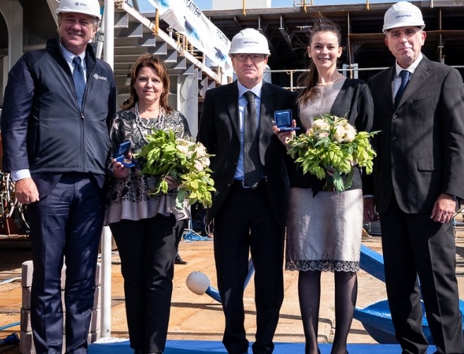 Marianna Cicala, Ground Services Planning Manager de MSC Cruceros, y Silvia Bozzetto, Production Planning &amp; Control Commissioning de los astilleros de Montefalcone, actuaron como madrinas.