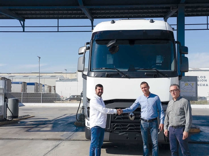 Los asociados de Transcont CV podr&aacute;n adquirir tractoras de Grupo Valauto a precios especiales