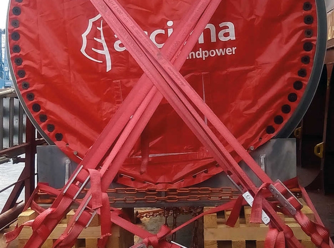 Embalajes Cantabria realiza la trinca de 57 tramos e&oacute;licos en el Puerto de Sagunto