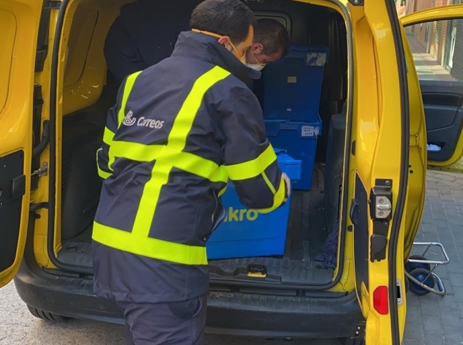 Correos colabora con &ldquo;Chefs for Spain&rdquo; para llevar comida a los hoteles medicalizados