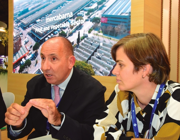 Carles Mayol, jefe de la División de Contenedores del Port de Barcelona, y Olga Salvador, BCO’s and Reefer Manager Comercial del Port de Barcelona. Foto M.C.