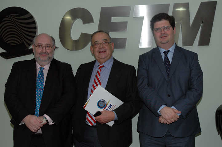 El transporte por carretera estructura su papel de liderazgo en la cadena multimodal