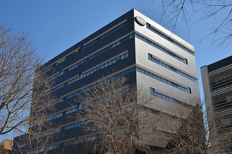 Este HUB es el resultado de una estrategia integral de Henkel que busca reforzar la capacidad de respuesta logística y mejorar la eficiencia de la cadena de suministro.
