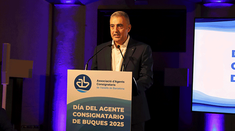 Richart aboga por seguir trabajando conjuntamente para seguir modernizando el Port de Barcelona