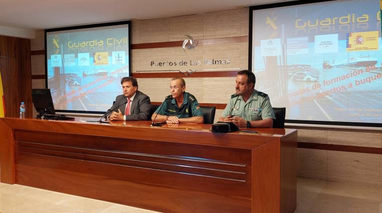 Un momento de la inauguración de las jornadas “Controles de seguridad en puertos a buques sujetos al código internacional PBIP”, celebradas la pasada semana en el Puerto de Las Palmas.