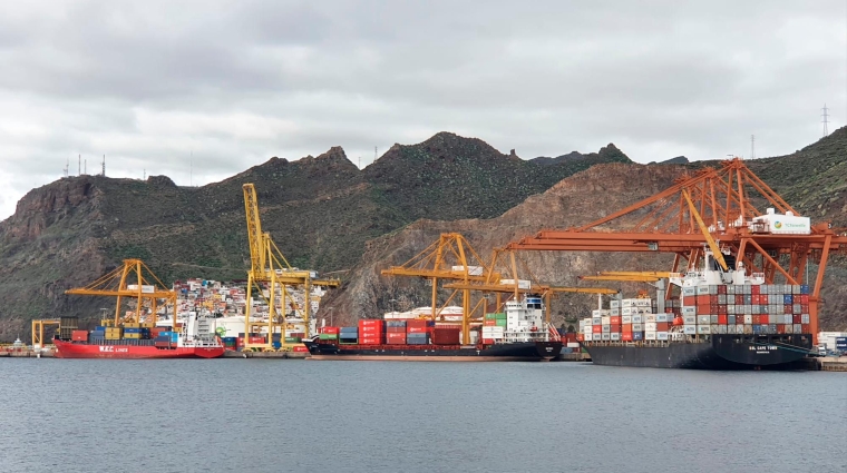 El tráfico de mercancía general crece un 4,2% en el Puerto de Tenerife respecto a 2019