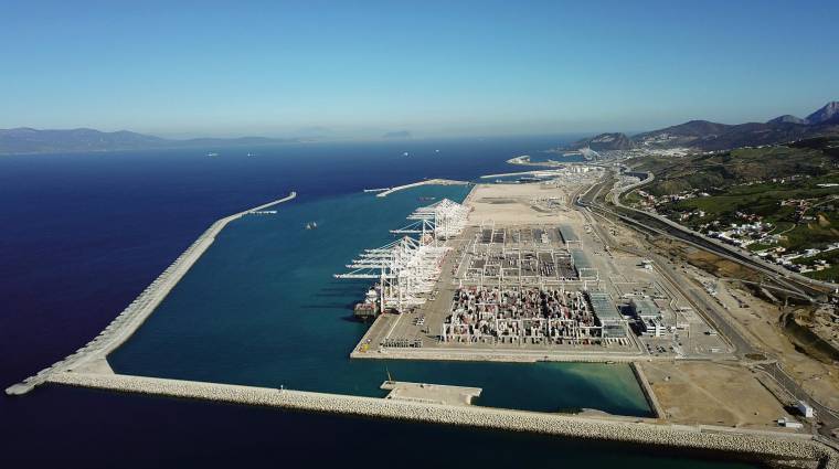 Tánger Med será uno de los puertos más afectados por las nuevas medidas para evitar fuga de emisiones.