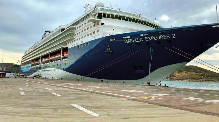 El “Marella Explorer 2”, consignado por Agencia Marítima Blázquez, ha sido el primer buque de crucero que visita Cartagena este año.