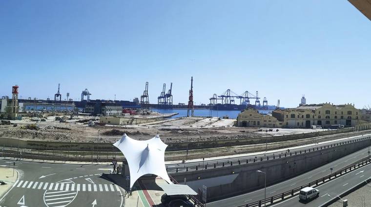 La Autoridad Portuaria de Valencia continúa con las obras de adecuación de los terrenos que acogerán la nueva Terminal Internacional de Pasajeros.