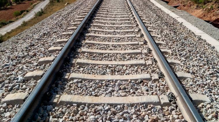 Nuevo paso para adecuar los gálibos de la autopista ferroviaria Algeciras-Zaragoza
