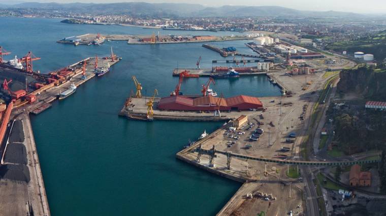 El muelle Olano del Puerto de Gij&oacute;n acoger&aacute; la nueva terminal portuaria de la compa&ntilde;&iacute;a cementera Cemex en Espa&ntilde;a.