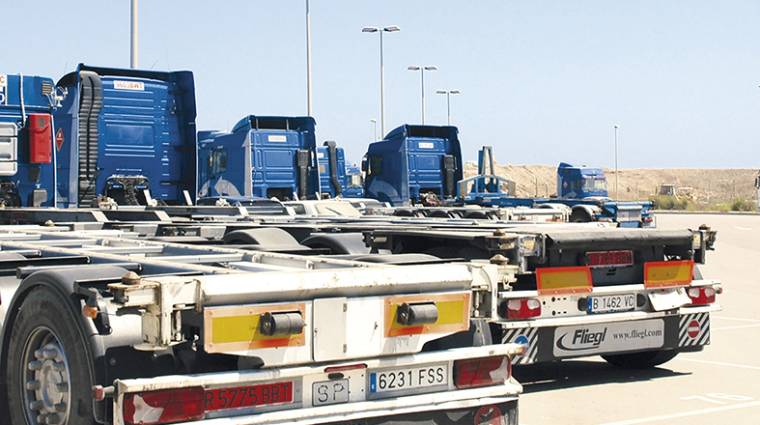 El Gobierno de Navarra pretende imponer peajes a camiones en cinco de sus carreteras.