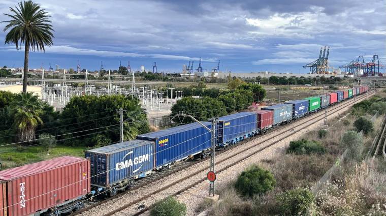 Entre enero y noviembre de 2022 transitaron por el Puerto de Valencia más de 4.200 trenes
