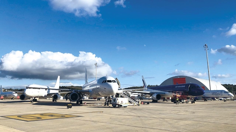 Las aerolíneas aprovechan la temporada invernal, en que se reduce el tráfico comercial, para la realización de tareas MRO en sus flotas.