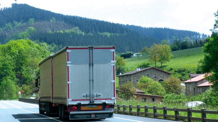 Para cada camión de transporte pesado, la ayuda fijada es de 1.250 euros.