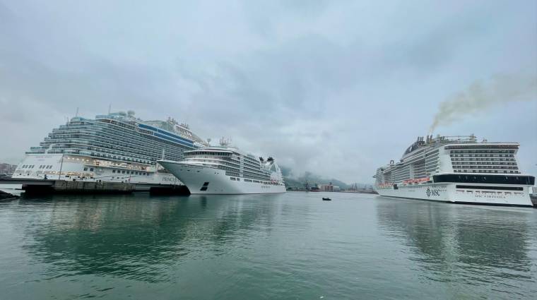 El Puerto de Bilbao recibe hoy tres cruceros con cerca de 5.000 pasajeros