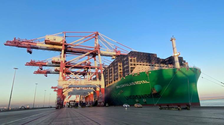 BEST recibe el buque de GNL más grande que escala en el Puerto de Barcelona