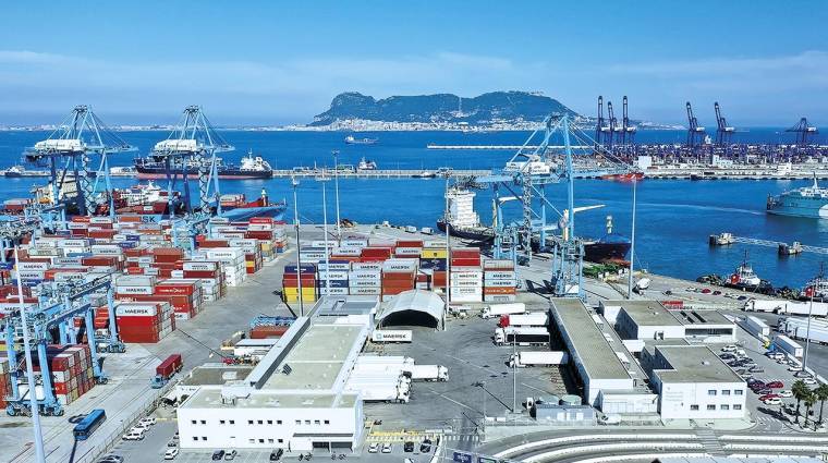 El Puerto de Algeciras es el líder nacional en exportación e importación de frutas y hortalizas.