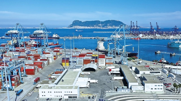 El Puerto de Algeciras es el líder nacional en exportación e importación de frutas y hortalizas.