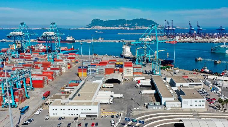 La firma de este acuerdo coincide con el reciente anuncio para la ampliación de la capacidad del PCF por parte del presidente de la Autoridad Portuaria de Bahía de Algeciras.