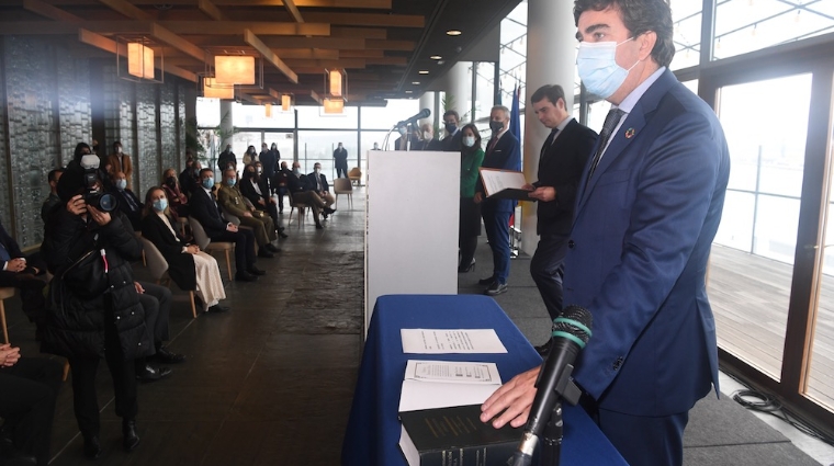 Mart&iacute;n Fern&aacute;ndez Prado ha tomado posesi&oacute;n este viernes en presencia del presidente de la Xunta de Galicia, Alberto N&uacute;&ntilde;ez Feij&oacute;o, y del presidente de Puertos del Estado, Francisco Toledo.