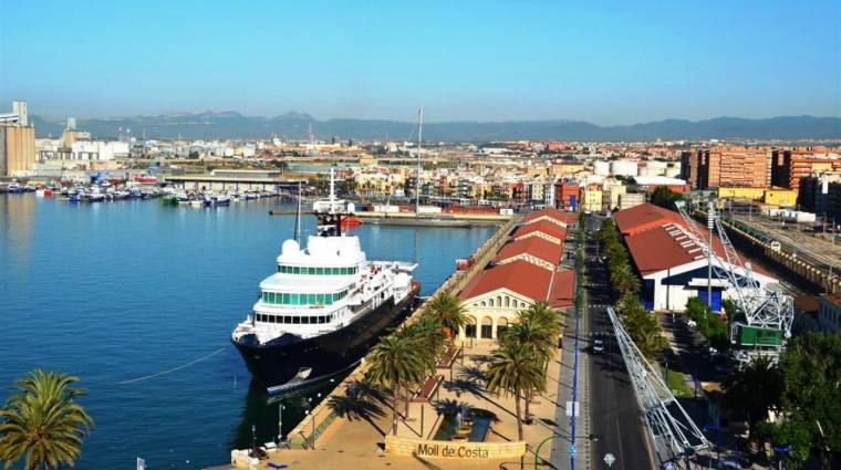 Los ocho espectáculos se llevarán a cabo en espacios emblemáticos del recinto portuario: el faro del Cuerno, la Escala Real, las grúas históricas del Moll de Costa y el anfiteatro de la Marina Puerto Tarraco.