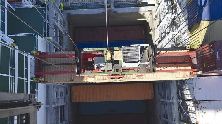 Las terminales de contenedores en Valenciaport canalizaron entre el 1 y el 26 de marzo un total de 322.137 TEUS.