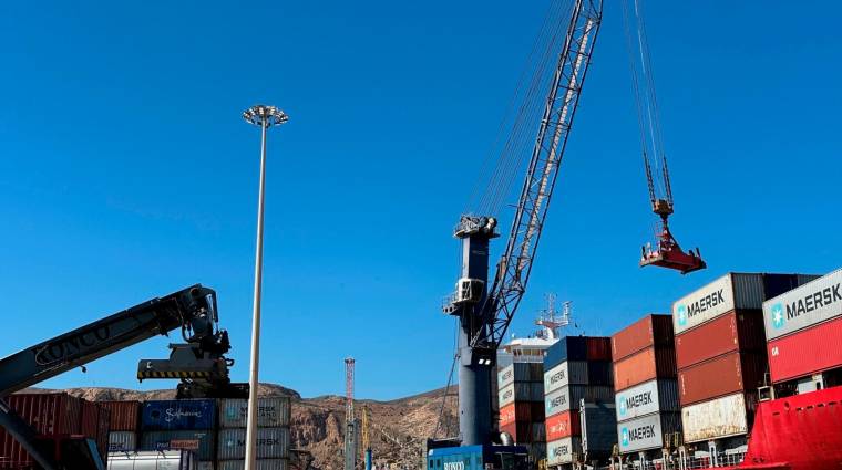 El Puerto de Almería mejorará la eficiencia energética en el Muelle de Poniente.