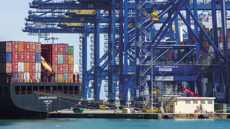 Los niveles de exportación desde el Puerto de Valencia hacia China siguen descendiendo.